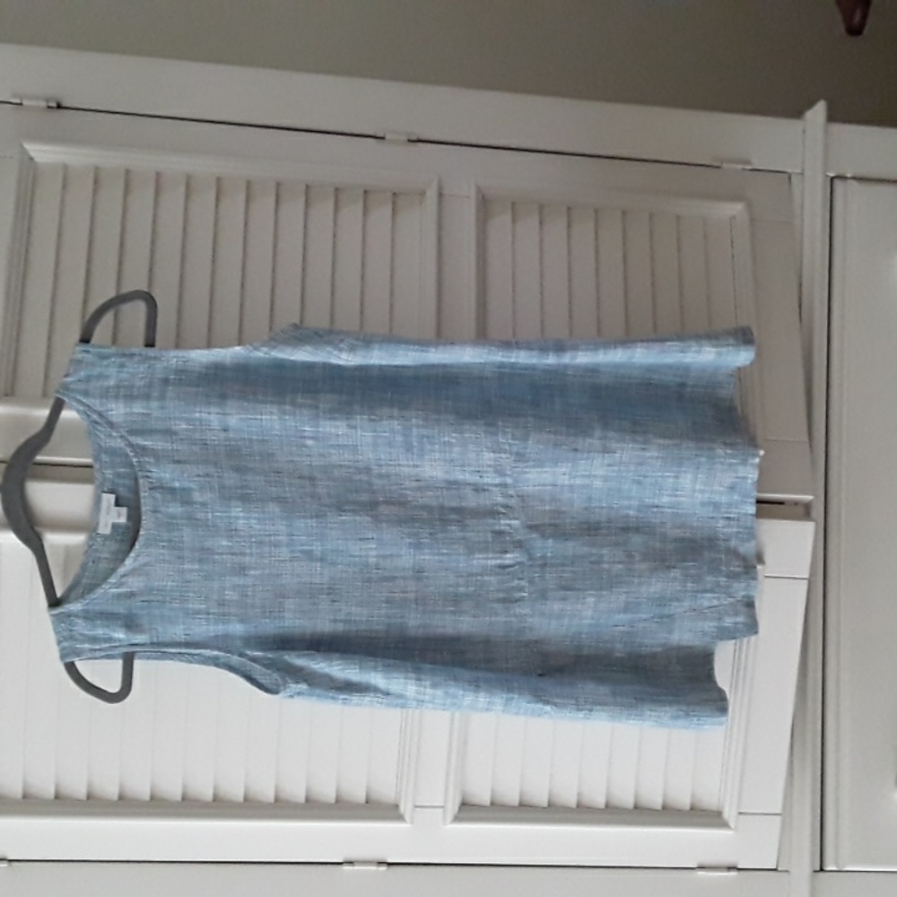 LABOR DAY SALE!  EACH ITEM IS $8.00!  JJILL TUNIC